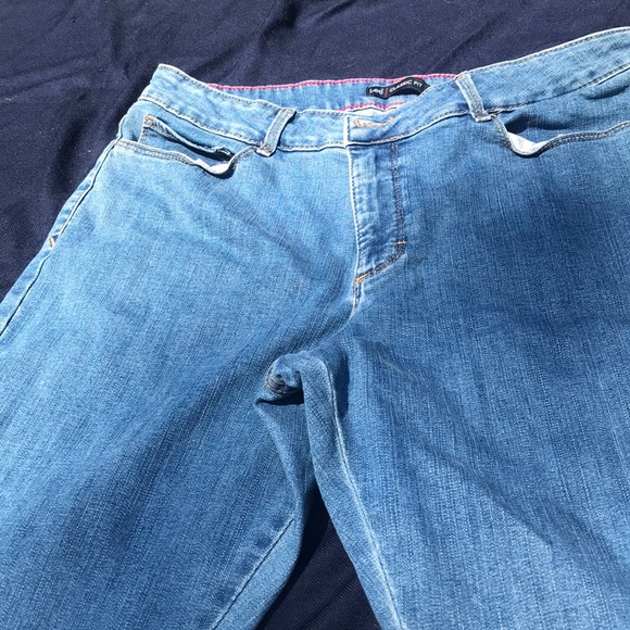 lee classic fit 1889 jeans